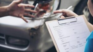 How Insurance Companies Handle Car Accident Claims and What You Should Know